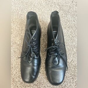 Softspots comfort,Black Lace Up Women's combat Boots, size 8.5